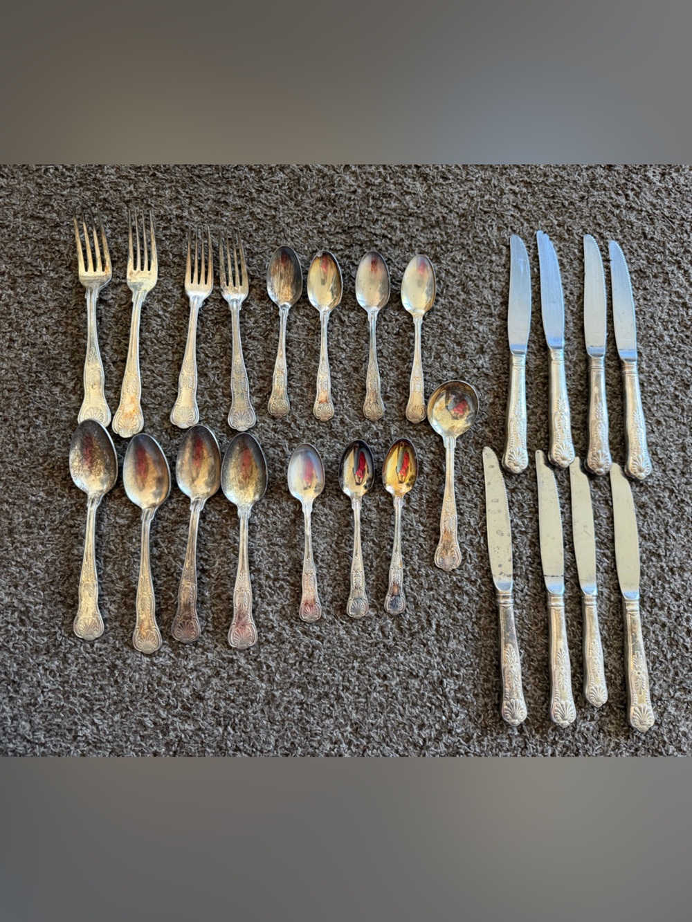 Vintage Ornate Silver-Tone Flatware Set - 18 Pieces